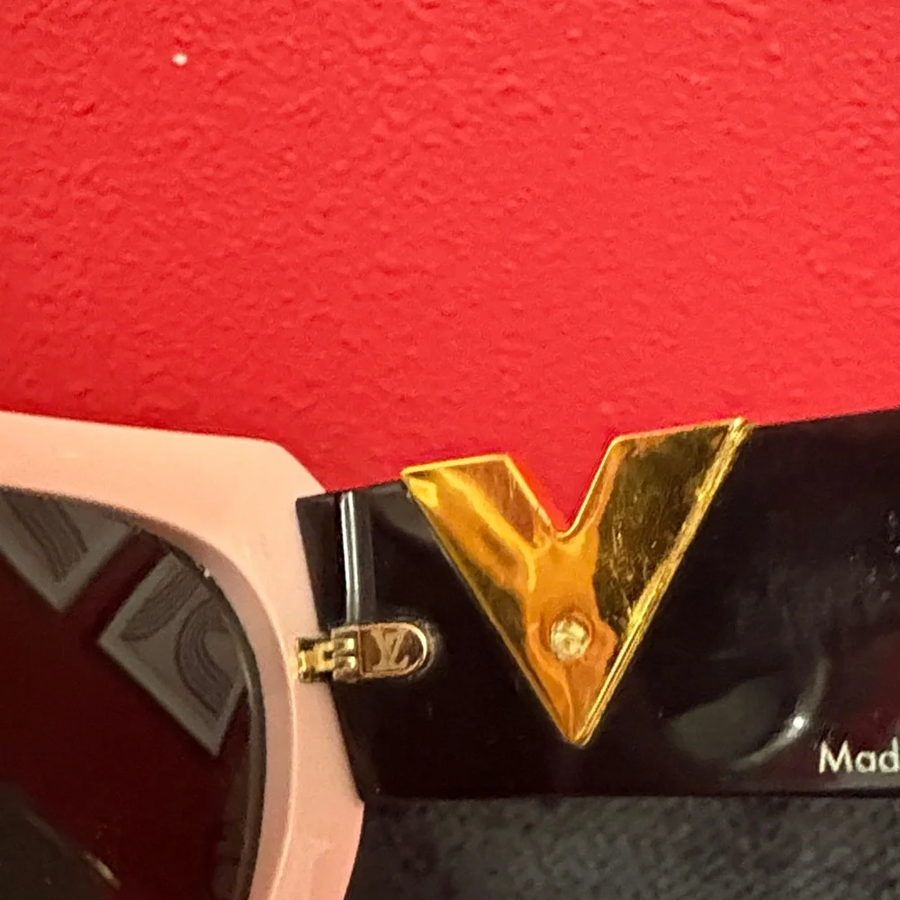 Louis Vuitton My Fair Lady Sunglasses, 100% AUTHENTIC!! - Picture 10 of 16
